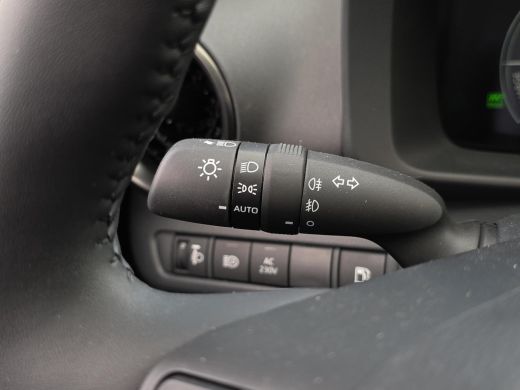 Toyota C-HR 2.0 Plug-in Hybrid 220 Dynamic | Nieuwe auto | Direct uit voorraad leverbaar | ActivLease financial lease