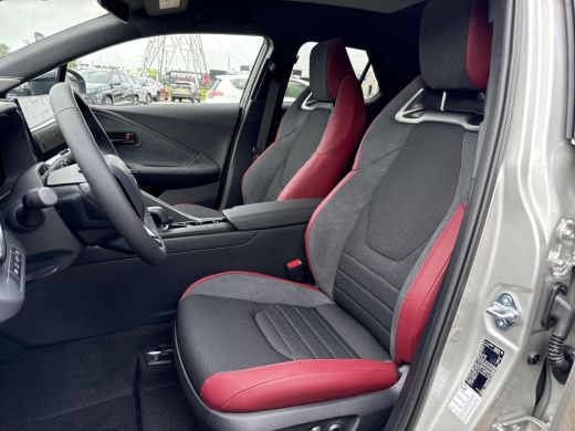 Toyota C-HR 2.0 Plug-in Hybrid 220 Premium **NIEUWE AUTO** ActivLease financial lease