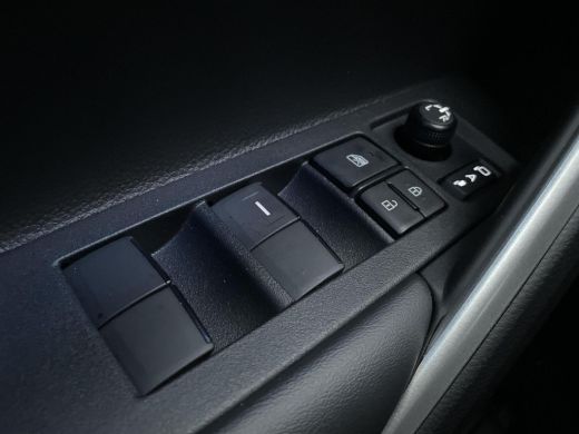 Toyota Corolla Cross Hybrid 200 Executive **NIEUWE AUTO/ DIRECT LEVERBAAR** ActivLease financial lease