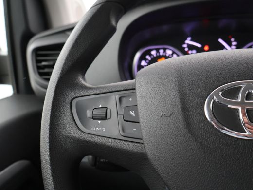 Toyota ProAce Worker 2.0 D-4D LONG DUBBEL CABINE *33.368 KM* 6-PERS. + TREKHAAK | CAMERA ActivLease financial lease