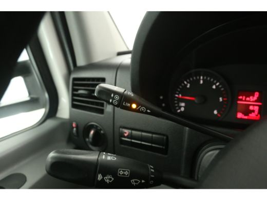 Volkswagen Crafter 35 2.0 TDI L3.40m Koelwagen | Nachtkoeling | Zijdeur | Laadklep | Bakwagen | Koelauto Cruise 3 Pe... ActivLease financial lease