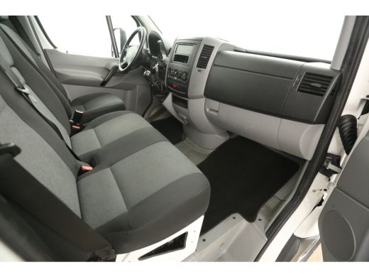 Volkswagen Crafter 35 2.0 TDI L3.40m Koelwagen | Nachtkoeling | Zijdeur | Laadklep | Bakwagen | Koelauto Cruise 3 Pe... ActivLease financial lease