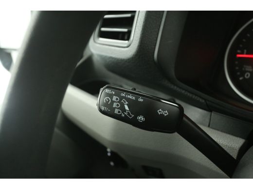 Volkswagen Crafter 35 2.0 TDI L4H3 141PK DSG Automaat dHollandia Laadklep Airco Camera Carplay Cruise Navigatie PDC ... ActivLease financial lease