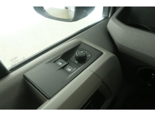 Volkswagen Crafter 35 2.0 TDI L4H3 141PK DSG Automaat dHollandia Laadklep Airco Camera Carplay Cruise Navigatie PDC ... ActivLease financial lease