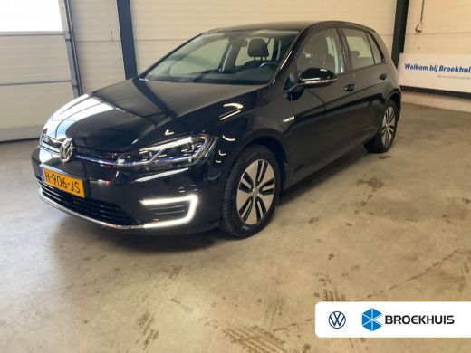 Volkswagen e-Golf Volkswagen 136 pk | Airco (automatisch) | Buitenspiegels elektrisch verstel- en verwarmbaar | Cru... Volkswagen e-Golf Volkswagen 136 pk | Airco (automatisch) | Buitenspiegels elektrisch verstel- en verwarmbaar | Cru...