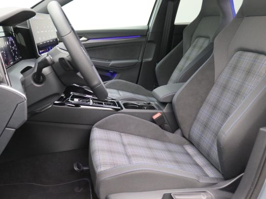 Volkswagen Golf 1.5 eHybrid GTE 272PK DSG Adaptieve Cruise Controle, Side Assist, Achteruitrijcamera, Stoel-Stuur... ActivLease financial lease
