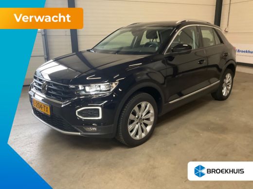 Volkswagen T-Roc 1.5 TSI 150 pk Sport 7-DSG | Trekhaak | Navigatie | Cruise control adaptief | Sensoren | Volkswagen T-Roc 1.5 TSI 150 pk Sport 7-DSG | Trekhaak | Navigatie | Cruise control adaptief | Sensoren |