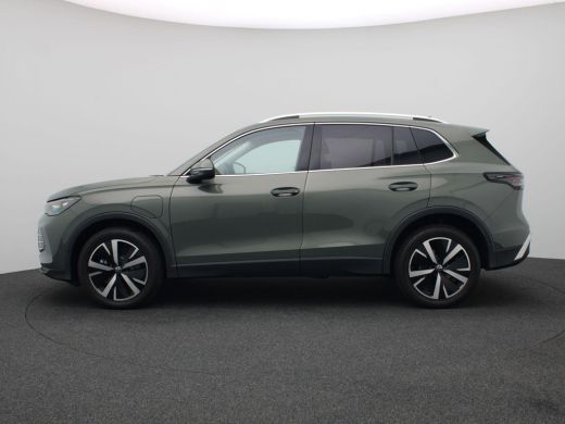Volkswagen Tiguan 1.5 eHybrid Elegance 204PK DSG Matrix LED, Navi, Ergo Active Stoel, 360gr. Camera, Keyless, Side ... ActivLease financial lease