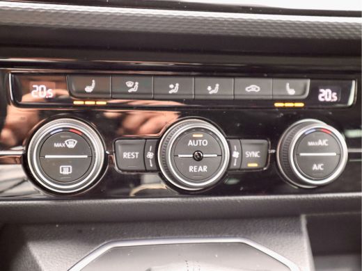 Volkswagen Transporter 2.0 TDI 204PK CARAVELLE LUXE DUBBELE CABINE ActivLease financial lease