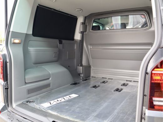 Volkswagen Transporter 2.0 TDI 204PK CARAVELLE LUXE DUBBELE CABINE ActivLease financial lease