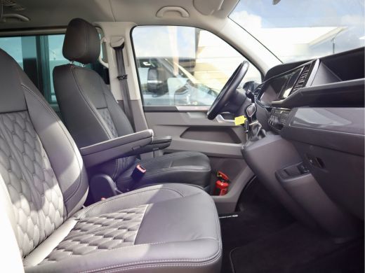 Volkswagen Transporter 2.0 TDI 204PK CARAVELLE LUXE DUBBELE CABINE ActivLease financial lease