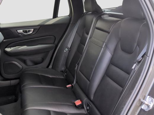 Volvo  V60 2.0 T4 Inscription | Panoramadak | Trekhaak | Harman Kardon | Camera ActivLease financial lease
