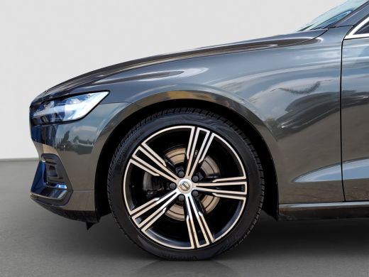 Volvo  V60 2.0 T4 Inscription | Panoramadak | Trekhaak | Harman Kardon | Camera ActivLease financial lease