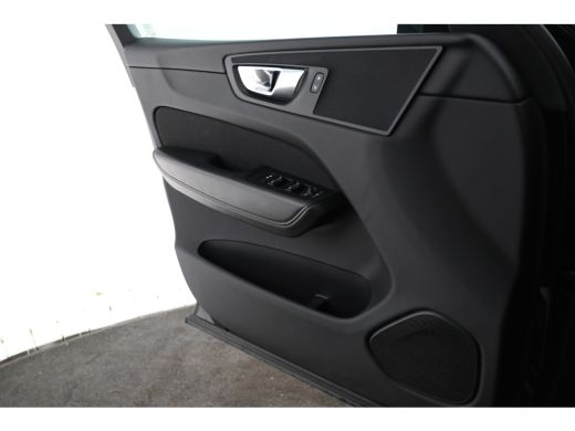 Volvo  XC60 2.0 T6 Plug-in hybrid AWD Inscription Expression Navigatie, Panorama, Leer, Climate ActivLease financial lease