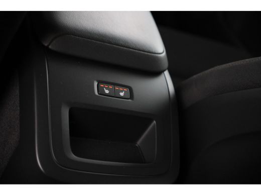 Volvo  XC60 2.0 T6 Plug-in hybrid AWD Inscription Expression Navigatie, Panorama, Leer, Climate ActivLease financial lease