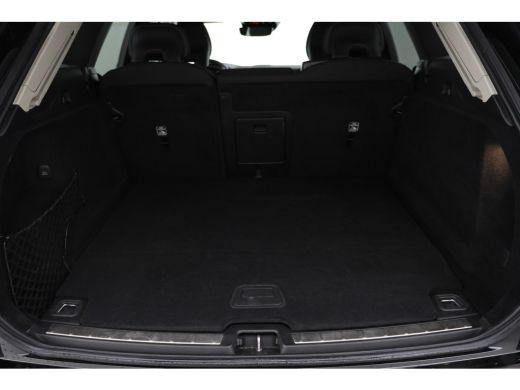 Volvo  XC60 2.0 T6 Plug-in hybrid AWD Inscription Expression Navigatie, Panorama, Leer, Climate ActivLease financial lease
