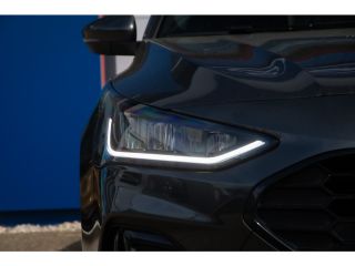 Ford FOCUS Wagon 1.0 EcoBoost Hybrid ST Line X | Lichtmetalen velgen 18" | Stuurwiel verwarmd | Verwarmde voorruit