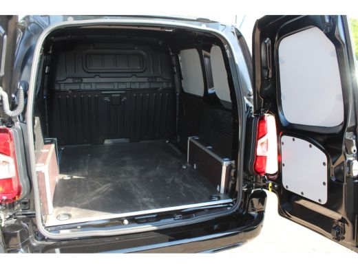 Citroën Berlingo 1.5 BlueHDi 130 EAT8 S&S L1 | Automaat | Navi by app | Camera | Lichtmetaal | Trekhaak | Keyless ... ActivLease financial lease
