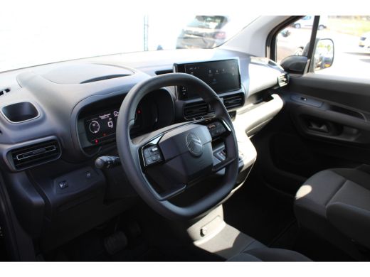 Citroën Berlingo 1.5 BlueHDi 130 EAT8 S&S L1 | Automaat | Navi by app | Camera | Lichtmetaal | Trekhaak | Keyless ... ActivLease financial lease
