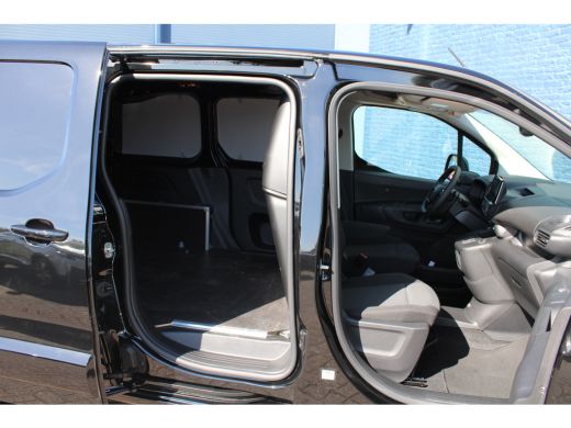 Citroën Berlingo Citroen 1.5 BlueHDi 130 EAT8 S&S L1 | Automaat | Navi by app | Camera | Lichtmetaal | Trekhaak | ... ActivLease financial lease