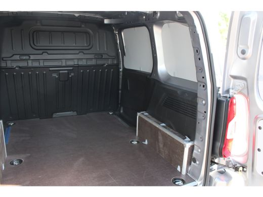 Citroën Berlingo 1.5 BlueHDi 130 EAT8 S&S L1 | Automaat | Navi by app | Camera | Lichtmetaal | Trekhaak | Keyless ... ActivLease financial lease