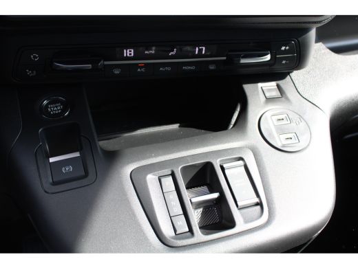 Citroën Berlingo 1.5 BlueHDi 130 EAT8 S&S L1 | Automaat | Navi by app | Camera | Lichtmetaal | Trekhaak | Keyless ... ActivLease financial lease