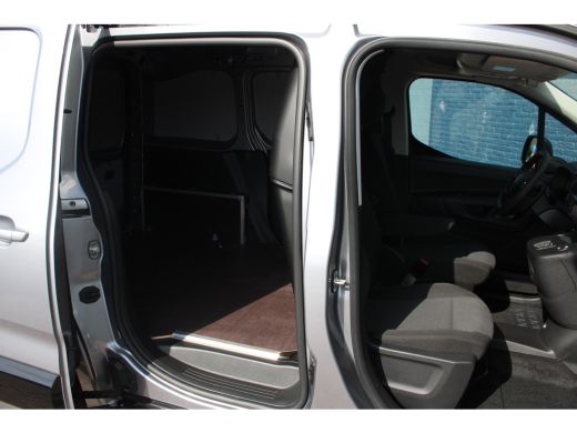 Citroën Berlingo 1.5 BlueHDi 130 EAT8 S&S L1 | Automaat | Navi by app | Camera | Lichtmetaal | Trekhaak | Keyless ... ActivLease financial lease