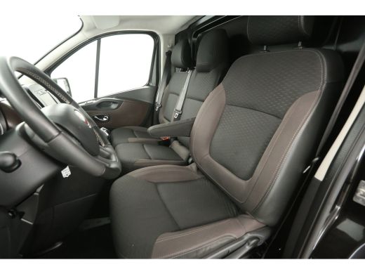 Fiat Talento 2.0 MultiJet L1H1 Airco Cruise Navigatie PDC 3 Persoons Elektrpakket ActivLease financial lease