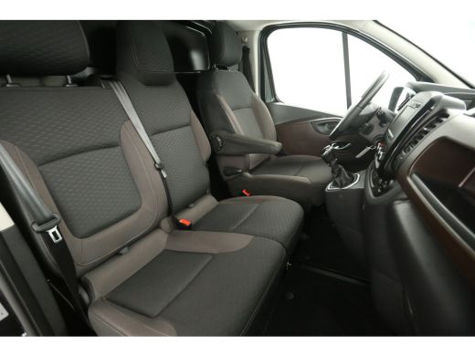 Fiat Talento 2.0 MultiJet L1H1 Airco Cruise Navigatie PDC 3 Persoons Elektrpakket ActivLease financial lease