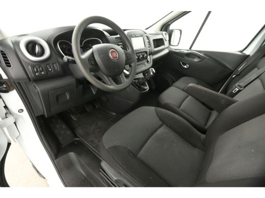 Fiat Talento 2.0 MultiJet L2H1 146PK Airco Camera Cruise Navigatie PDC 3 Persoons Imperiaal Trekhaak ActivLease financial lease