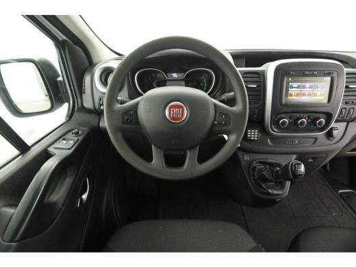 Fiat Talento 2.0 MultiJet L2H1 146PK Airco Camera Cruise Navigatie PDC 3 Persoons Imperiaal Trekhaak ActivLease financial lease