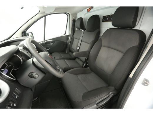 Fiat Talento 2.0 MultiJet L2H1 146PK Airco Camera Cruise Navigatie PDC 3 Persoons Imperiaal Trekhaak ActivLease financial lease