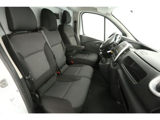 Fiat Talento 2.0 MultiJet L2H1 146PK Airco Camera Cruise Navigatie PDC 3 Persoons Imperiaal Trekhaak ActivLease financial lease