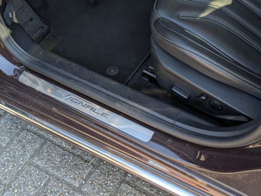 Ford Focus Wagon 1.0 EcoBoost Vignale | Panoramadak | B&O Audio | Adap. Cruise | Elektrisch glazen panorama-... ActivLease financial lease