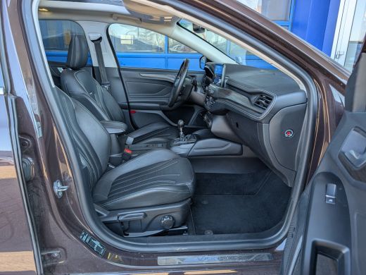 Ford Focus Wagon 1.0 EcoBoost Vignale | Panoramadak | B&O Audio | Adap. Cruise | Elektrisch glazen panorama-... ActivLease financial lease