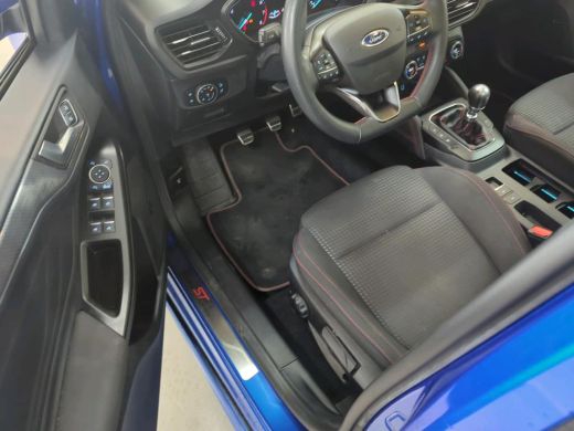 Ford FOCUS Wagon 1.5 EcoBoost ST Line Business PANODAK | 18 INCH | B&O AUDIO ActivLease financial lease