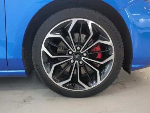 Ford FOCUS Wagon 1.5 EcoBoost ST Line Business PANODAK | 18 INCH | B&O AUDIO ActivLease financial lease
