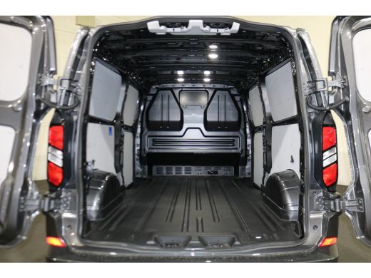 Ford Transit Custom 2.0 TDCI L2 H1 136pk Automaat Black Edition 2x Schuifdeur ActivLease financial lease