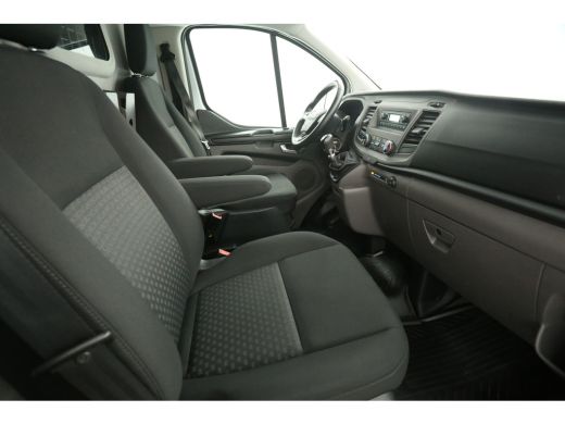 Ford Transit Custom 300 2.0 TDCI L1H1 Airco Cruise Trekhaak Parkeersensoren Elektrpakket ActivLease financial lease