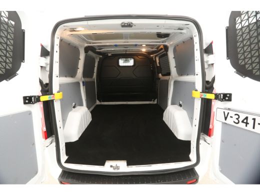 Ford Transit Custom 300 2.0 TDCI L1H1 Airco Cruise Trekhaak Parkeersensoren Elektrpakket ActivLease financial lease