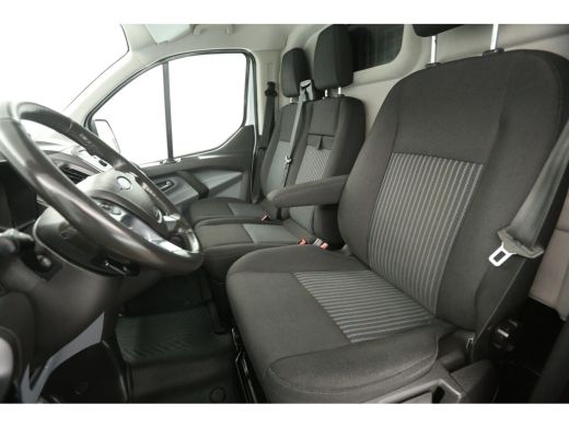 Ford Transit Custom 340 2.0 TDCI L2H1 Trend 170PK Automaat 2xSchuifdeur Airco Cruise 3 Persoons Parkeersensoren ActivLease financial lease