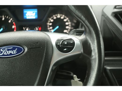 Ford Transit Custom 340 2.0 TDCI L2H1 Trend 170PK Automaat 2xSchuifdeur Airco Cruise 3 Persoons Parkeersensoren ActivLease financial lease