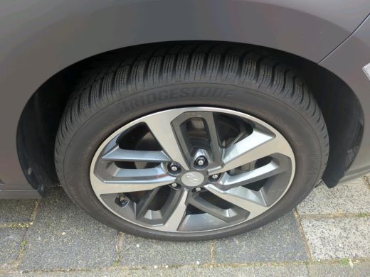 Hyundai KONA EV Fashion 64 kWh NL-AUTO| NAVI | HOGE INSTAP ActivLease financial lease