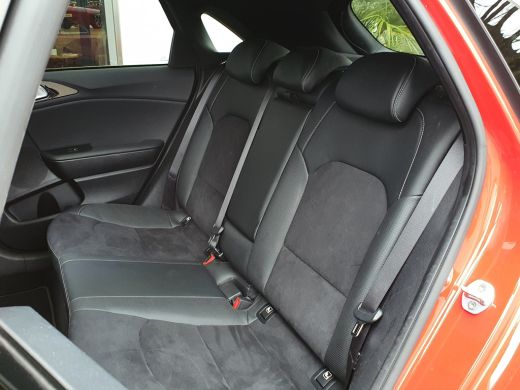 Kia Ceed 1.4 T-GDi GT-Line | Panoramadak | Stoelverwarming | Virtual Cockpit ActivLease financial lease