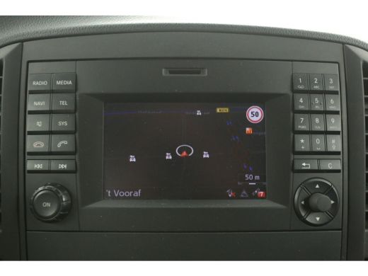 Mercedes Vito 111 CDI Extra Lang Airco Cruise Camera 3 Persoons Trekhaak Navi PDC Elektrpakket Sidebars ActivLease financial lease