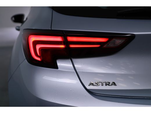 Opel Astra 1.4 Innovation | LED Matrix | Camera | AGR Stoelen | Keyless | Climate Control | Cruise Control |... ActivLease financial lease