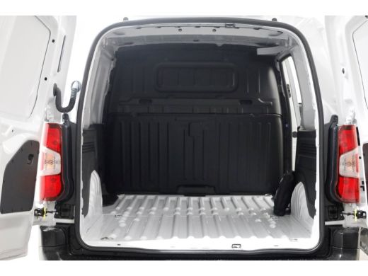 Opel Combo 1.2 PureTech 110pk Benzine L2H1 Airco/Navi/Camera 01-2024 ActivLease financial lease