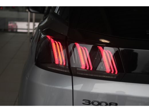 Peugeot 3008 Peugeot 1.6 HYbrid 225-PK GT BLACK PACK EAT8 AUTOMAAT | VOORRAAD VOORDEEL | LUXE UITVOERING | FUL... ActivLease financial lease