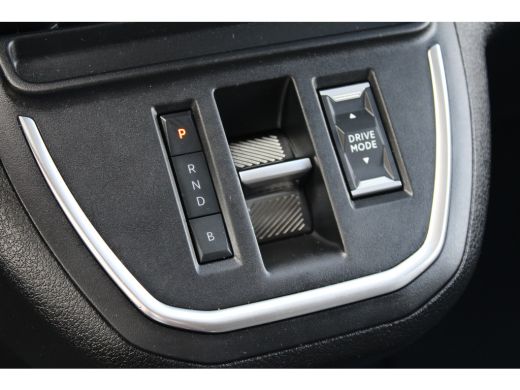 Peugeot e-Expert L2 75 kWh 4,9% FINANCIAL LEASE | DEMO KORTING | APPLE CARPLAY / ANDROID AUTO | CAMERA ActivLease financial lease