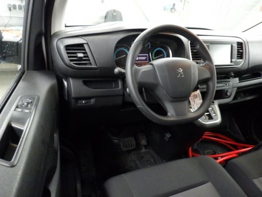 Peugeot e-Expert Peugeot EV L2 75 kWh | SENSOREN | CAMERA 360 GRADEN | NAVIGATIE | ActivLease financial lease